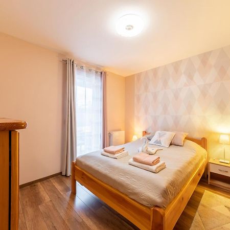 Center Budget Apartment Inside Free Parking Self Check-In Free Streaming Ac Balcony Budapest Luaran gambar