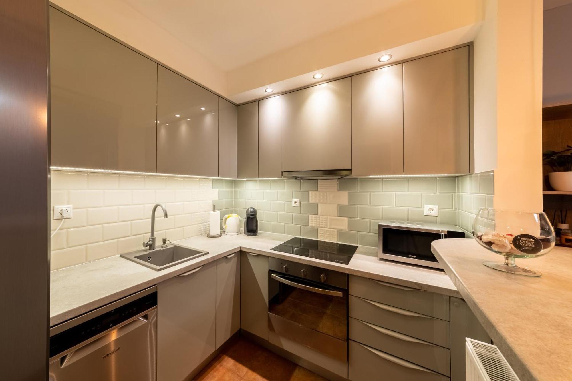 Center Budget Apartment Inside Free Parking Self Check-In Free Streaming Ac Balcony Budapest Luaran gambar